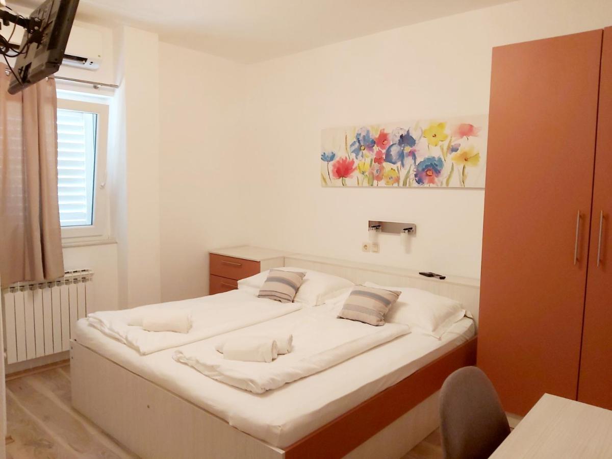 Meduza B&B Barbat na Rabu Kültér fotó